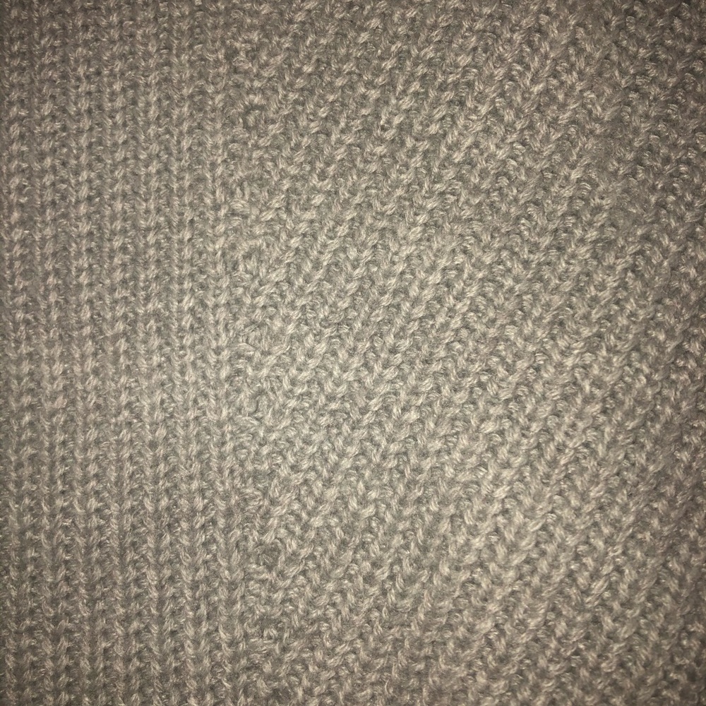 Sweater - Picture 4 of 6